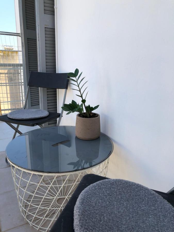 Cosy Apartment In Metaxourgeio 아테네 외부 사진